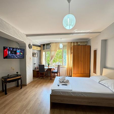 Tirana Centre Lions Gate 9 Apartment ภายนอก รูปภาพ